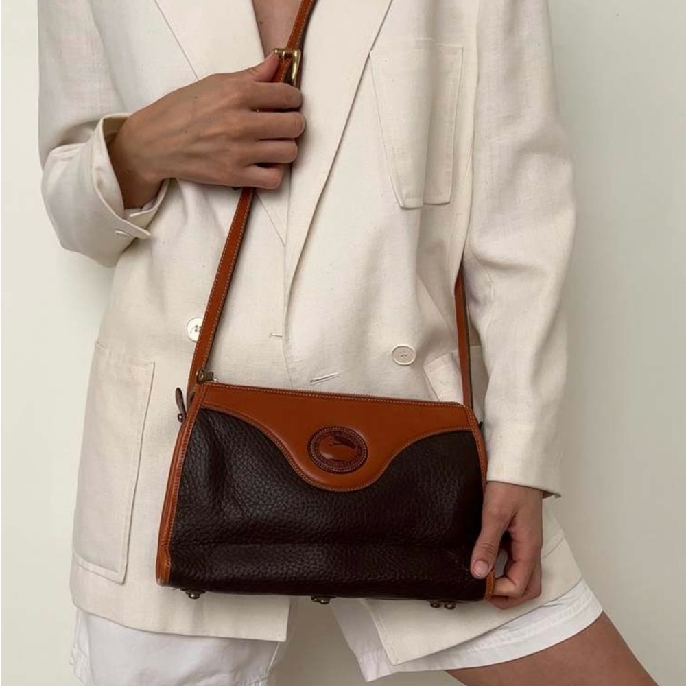 Vintage Dooney & Bourke Elegant Brown and Tan Leather Shoulder Bag with wallet